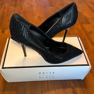 White House Black Market Olivia Croc-Embossed Leather Heels Size 8.5